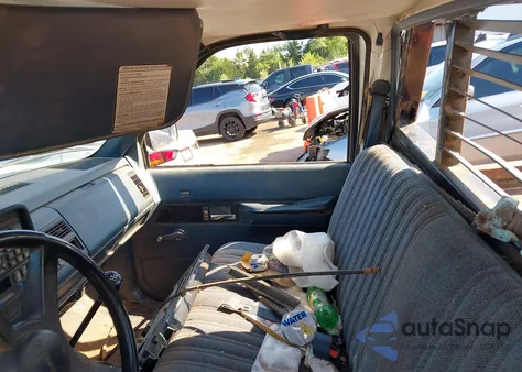 1991 Chevrolet Gmt-400 K2500 from USA, damaged, VIN 1GCGK24K8ME120931